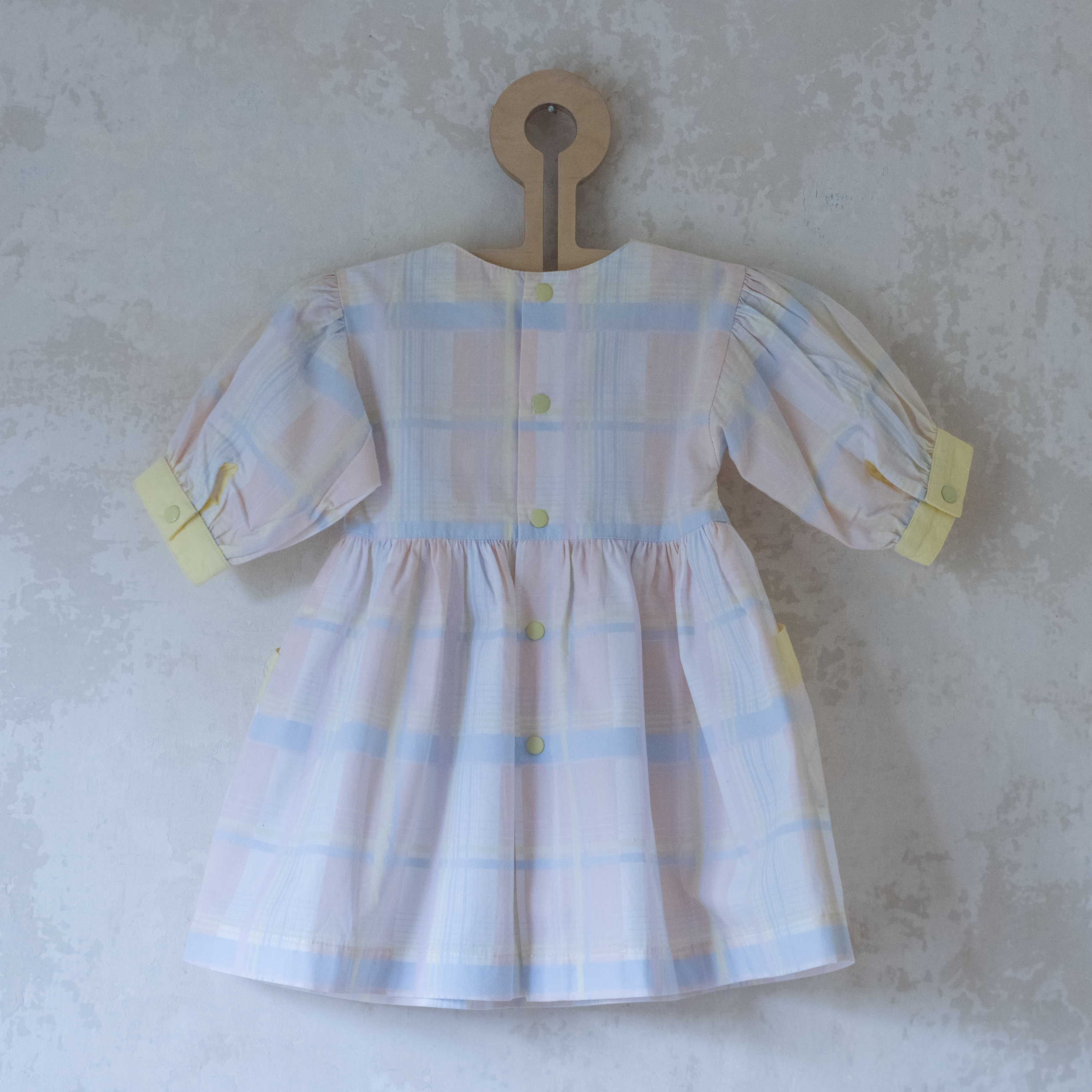 שמלת משבצות פסטל איב סאן לורן | 12-18 חודשים