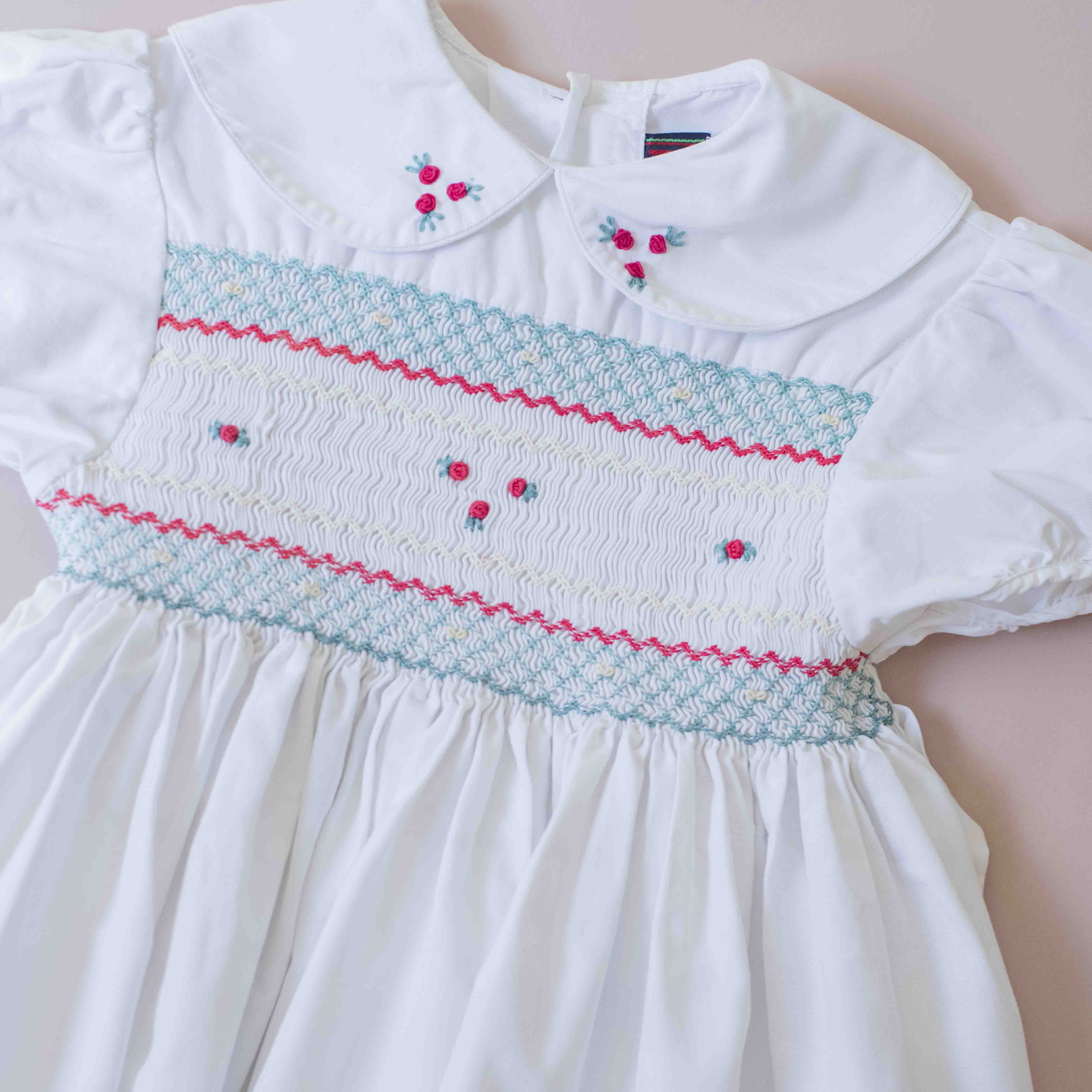 שמלת כותנה לבנה עם רקמות פרחים | 4-5 שנים