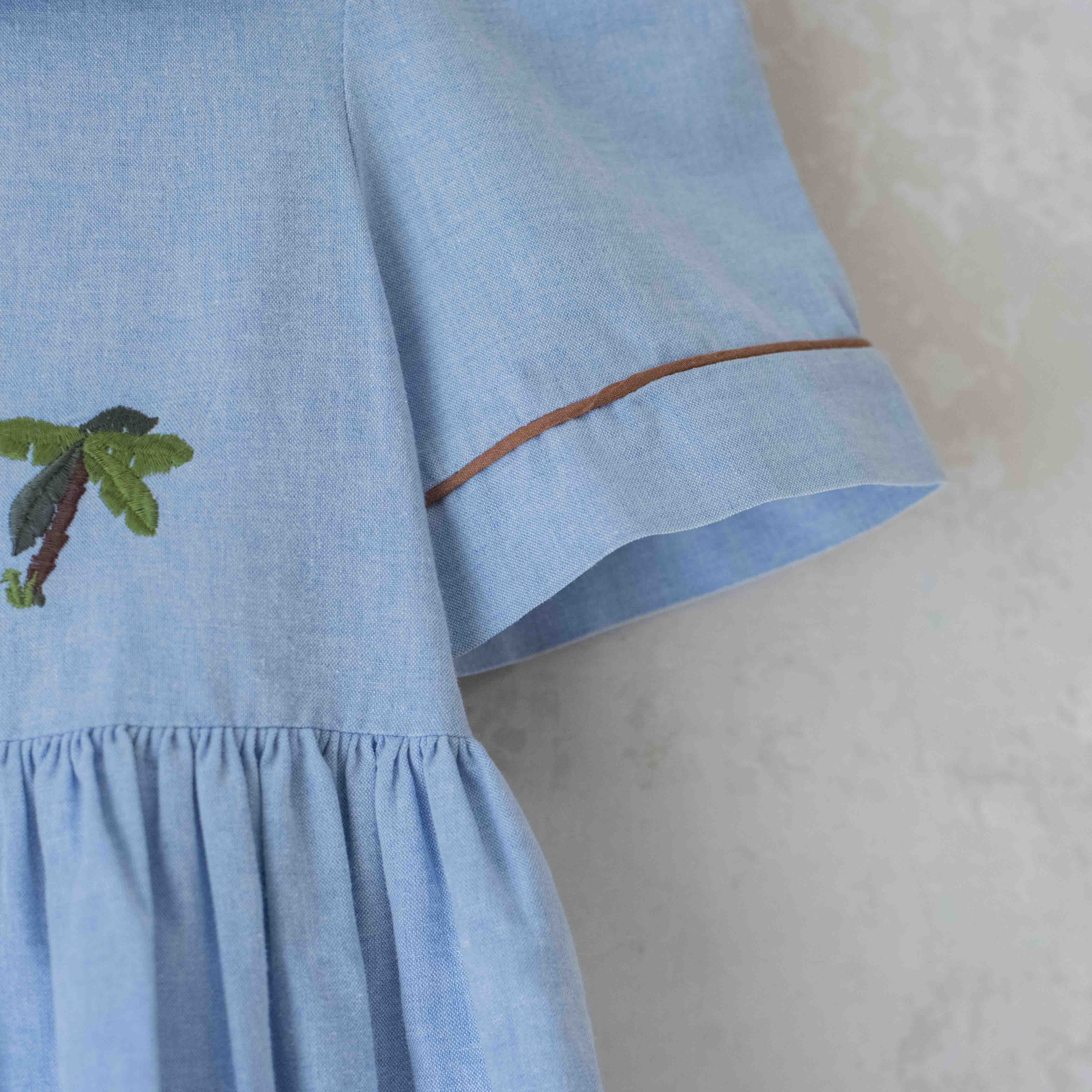 שמלת ג׳ירפות בצבע תכלת מבית ז׳קאדי | 8-9 שנים