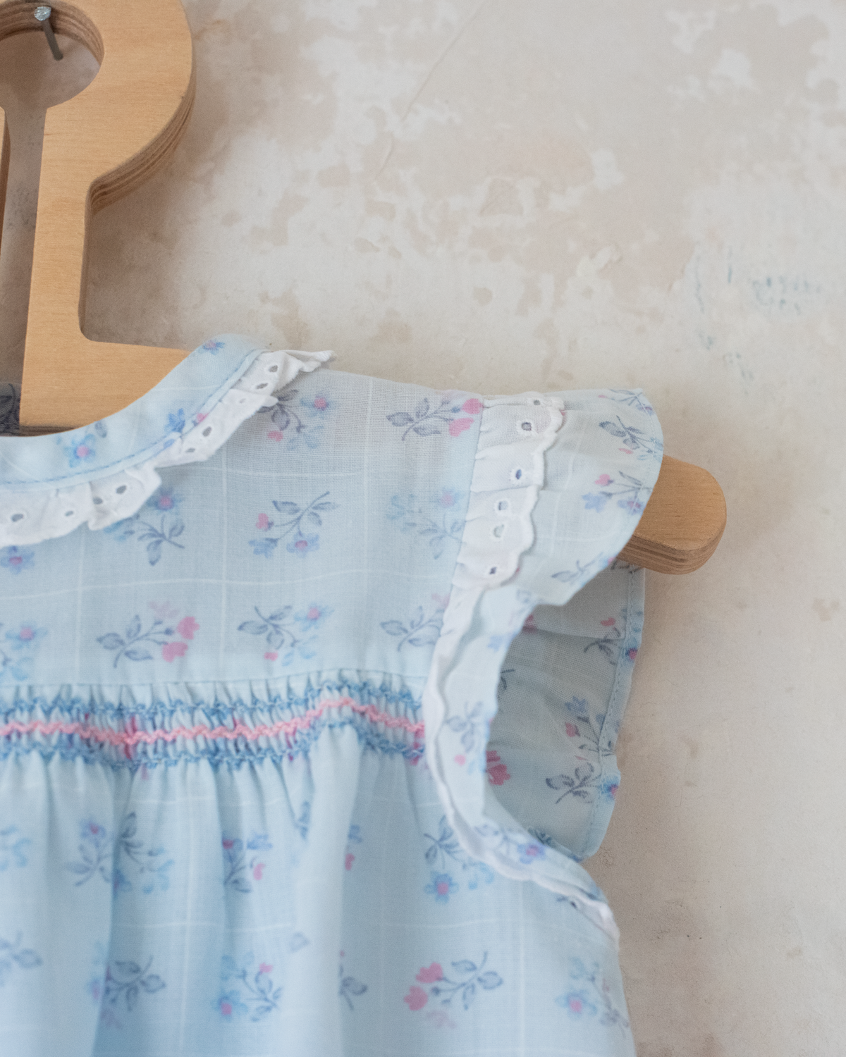 Pastel dress with checks and flowers | 9-12 months