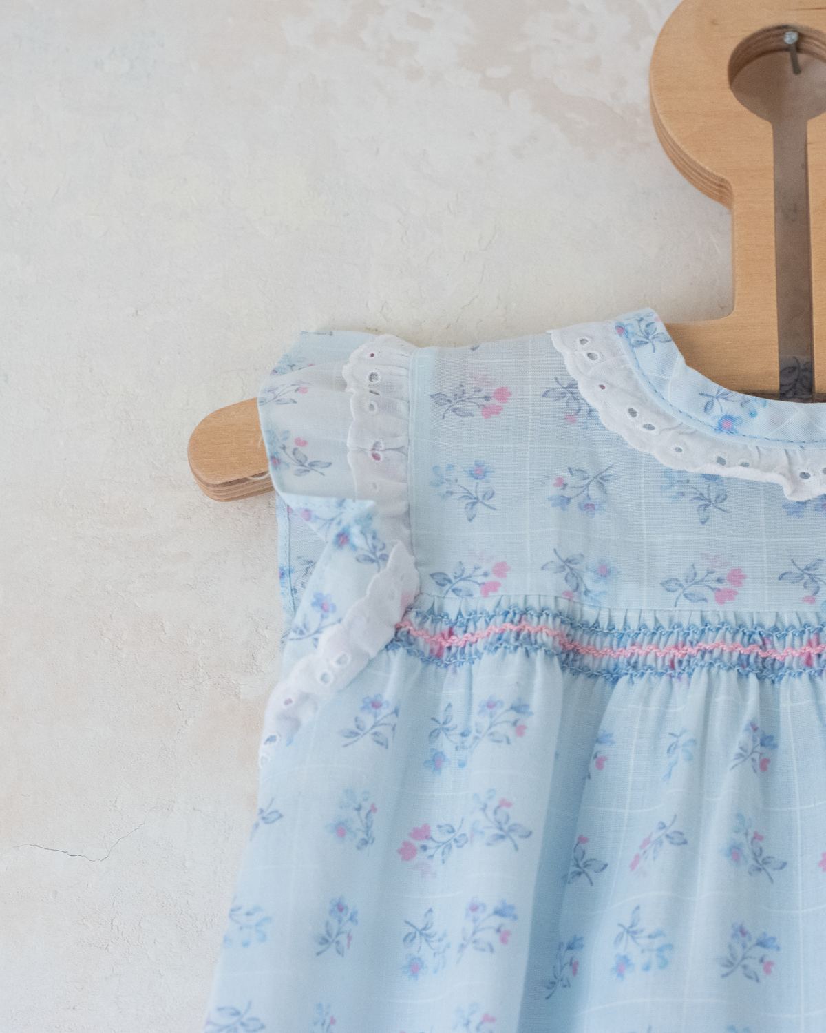 Pastel dress with checks and flowers | 9-12 months