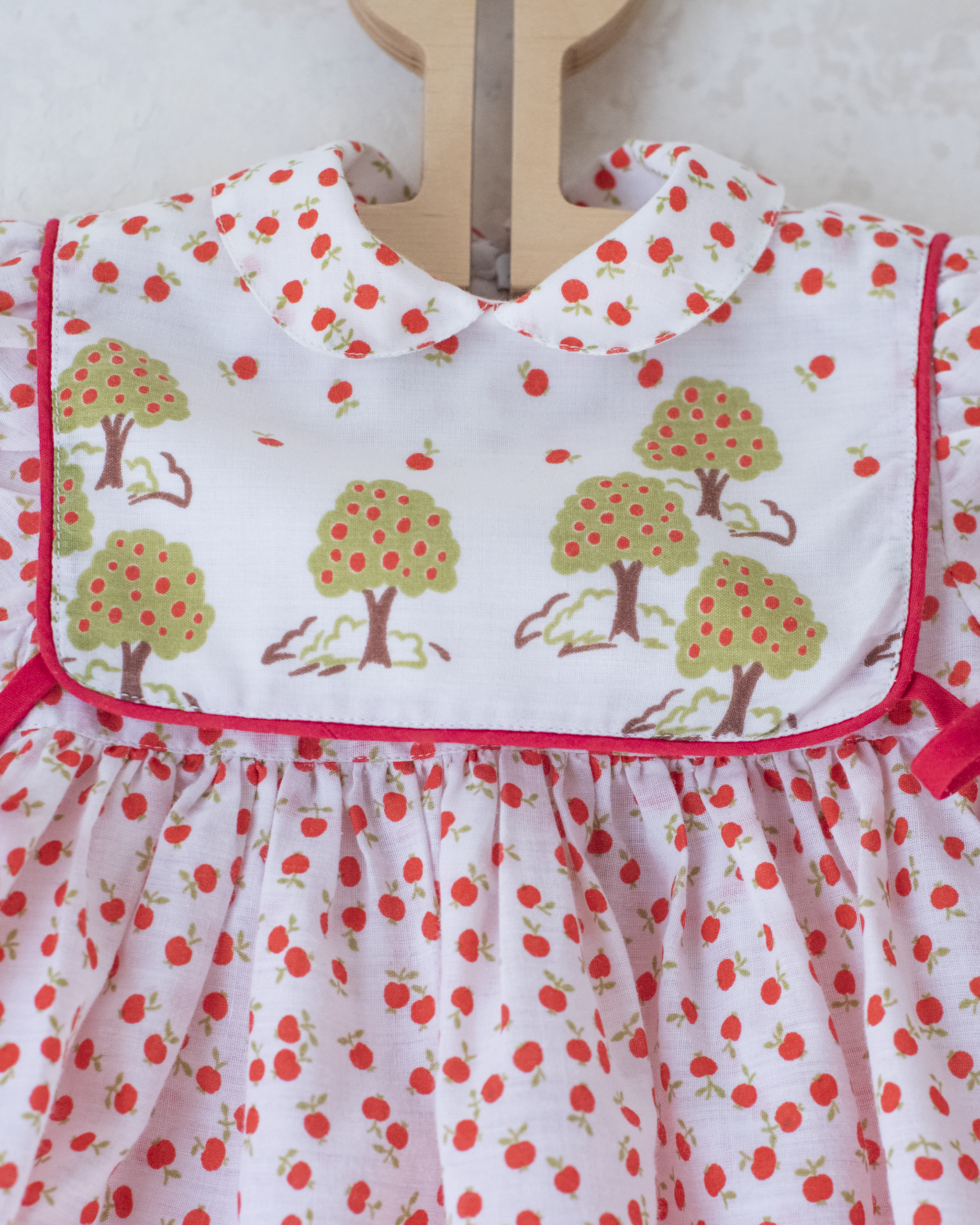 שמלת תפוחים | 6-9 חודשים