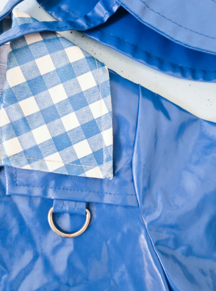 מעיל גשם כחול עם כובע - oda-paam.com
