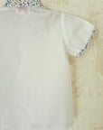 חולצת מכופרת עם צווארון פרחוני - oda-paam.com